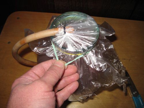 Простой водяной затвор для домашнего виноделия