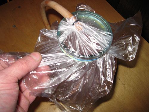 Простой водяной затвор для домашнего виноделия