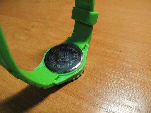 Делаем самодельный браслет для мелких деталей и саморезов