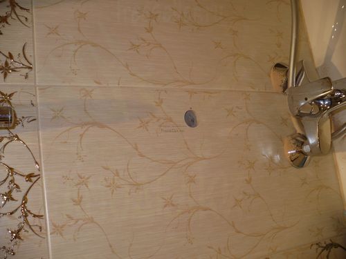 Тропический дождь с потолка