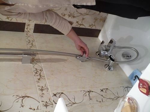 Тропический дождь с потолка