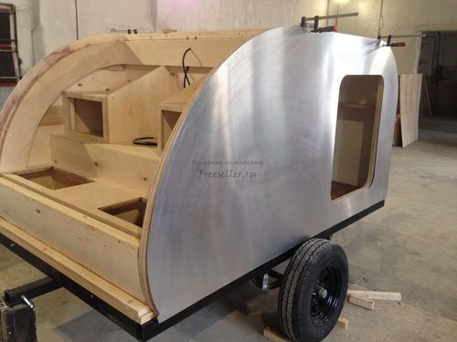 Прицеп Капля своими руками. Потолок и интерьер