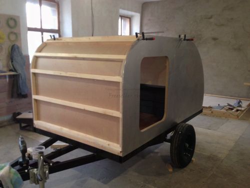 Прицеп Капля своими руками. Потолок и интерьер