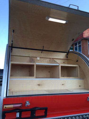 Как сделать прицеп Капля (Teardrop) своими руками. Полки и наполнение