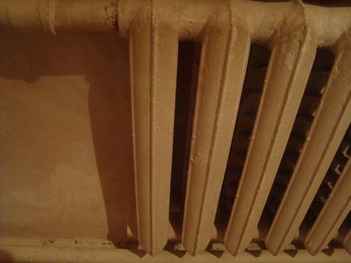 Как быстро покрасить чугунные батареи