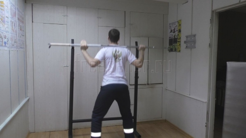 Стойка для штанги своими руками