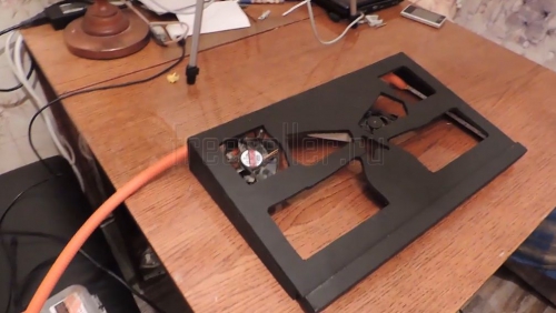 Самоделки. Охлаждающая подставка для ноутбука из фанеры своими руками