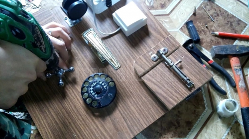 Процесс изготовления бизиборда своими руками