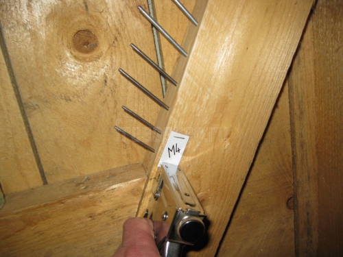 Процесс изготовления удобного держателя для гаек и шайб