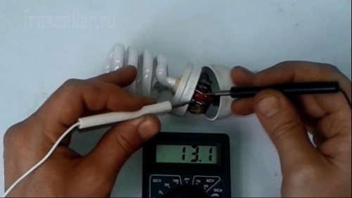 Как быстро и просто восстановить энергосберегающую лампочку.