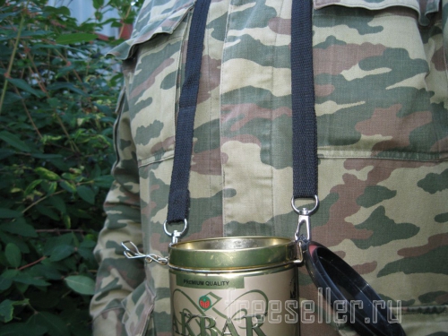 Удобный контейнер для сбора ягод на даче и в лесу