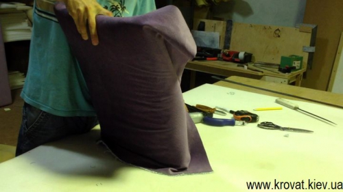 Перетяжка офисного стула своими руками