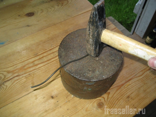 Процесс доработки звукового датчика наполнения бочки водой