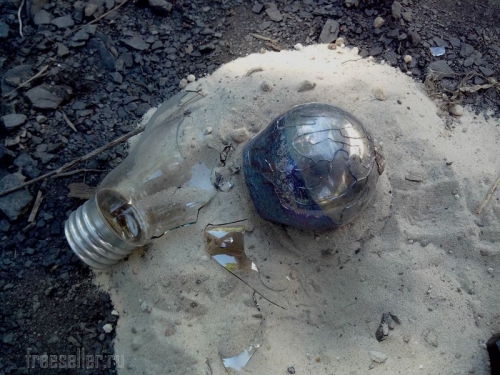 Что будет, если в лампочку залить свинец