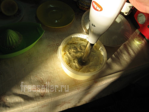 Как быстро и легко вымыть насадку блендера