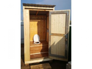 Дачный деревянный туалет своими руками