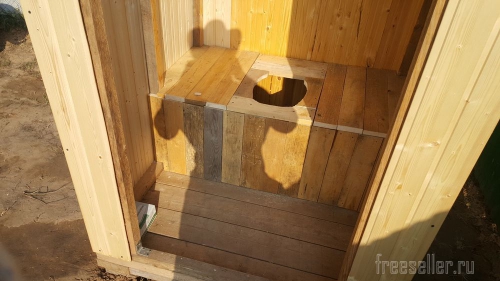 Дачный деревянный туалет своими руками