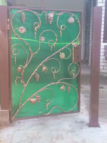 Калитка с элементами ковки - ручная работа