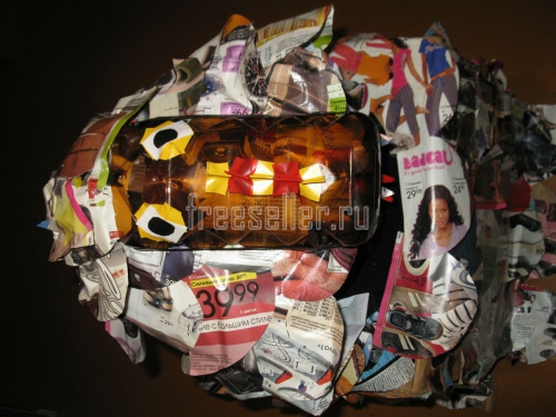 Костюм из мусора и вторсырья Дракон