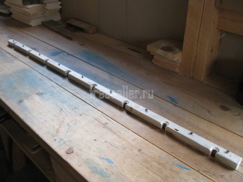 Процесс изготовления приспособления для подвязки малины и ежевики