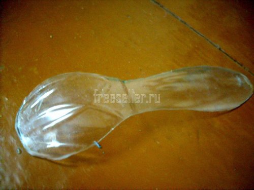 Одноразовая ложка из пластиковой бутылки