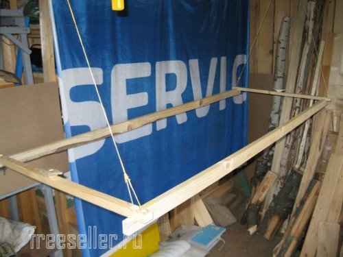 Процесс изготовления приспособления для сушки сена под навесом