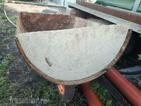 Тачка из бочки своими руками.