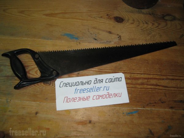 Как легко очистить свес крыши от сползающего снега