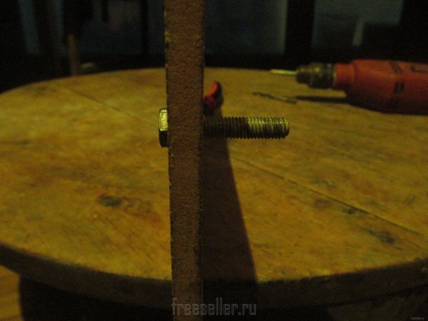 Как пользоваться самодельным резьбовым сверлом