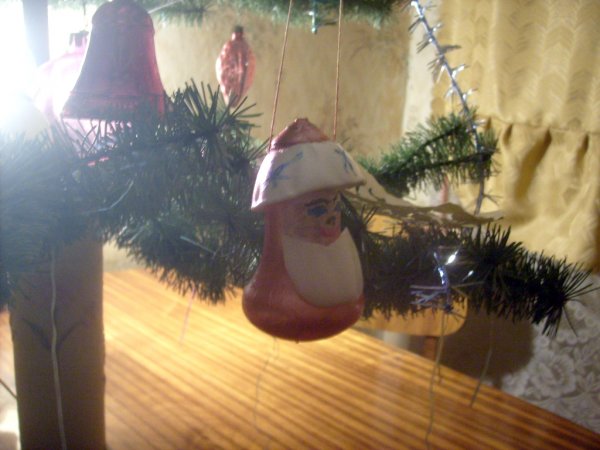 Дед мороз из лампочки. Елочная игрушка своими руками.