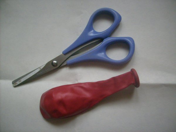 Как сделать шланг из воздушного шарика