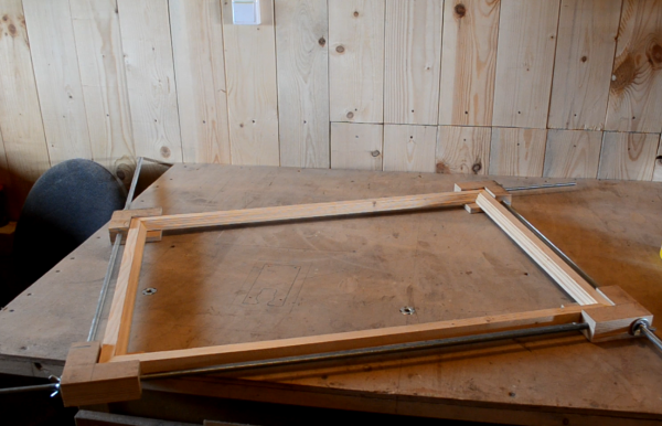 Струбцина для склеивания фоторамок своими руками