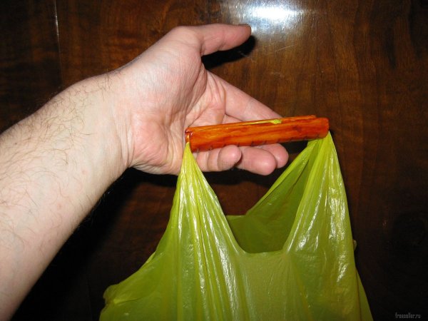 Самодельные деревянные накладки для ручек сумок и пакетов.