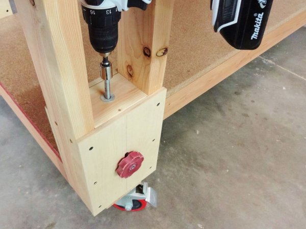 Верстак с регулировкой высоты своими руками