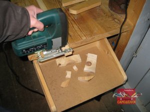 Поддон для сбора обрезков и опилок на верстак