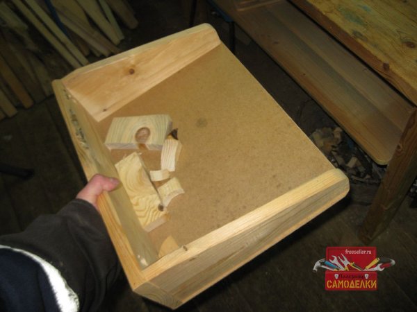 Поддон для сбора обрезков и опилок на верстак