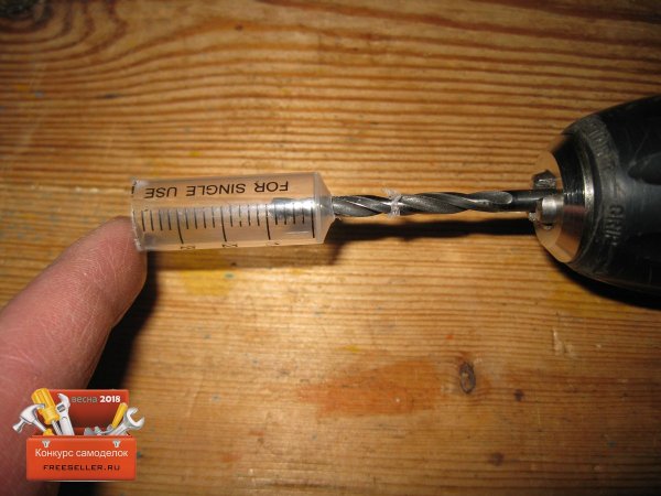 Изготовление корпуса светодиодного фонарика из шприца