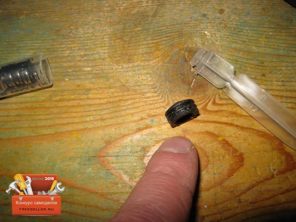 Изготовление корпуса светодиодного фонарика из шприца
