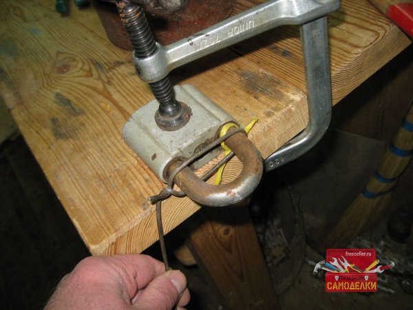 изготовление откидной полки для рассады