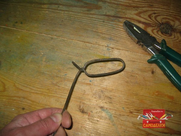 изготовление откидной полки для рассады