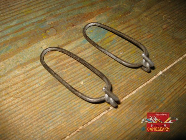 изготовление откидной полки для рассады