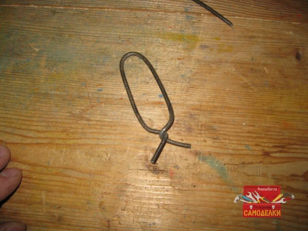 изготовление откидной полки для рассады