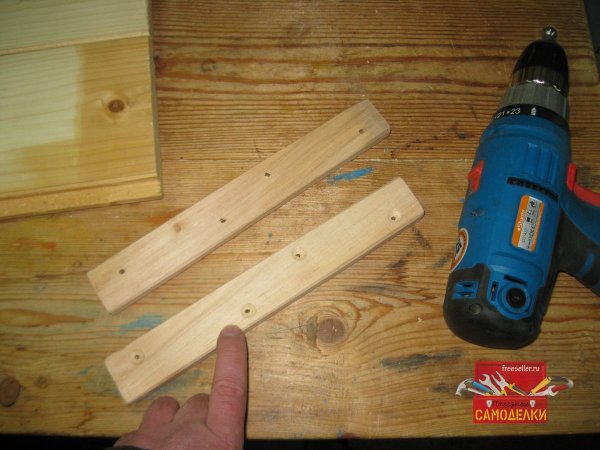 изготовление откидной полки для рассады