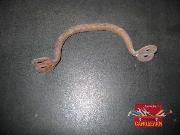 Металлическая ручка