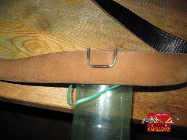 Чехол из пластиковой бутылки под брусок для заточки косы