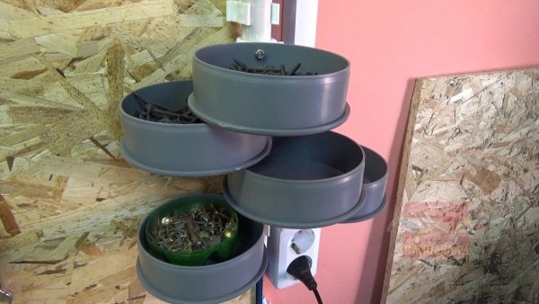 Изготовление органайзера из труб. Крепим заготовки к трубе