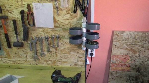 Изготовление органайзера из труб. Крепим заготовки к трубе