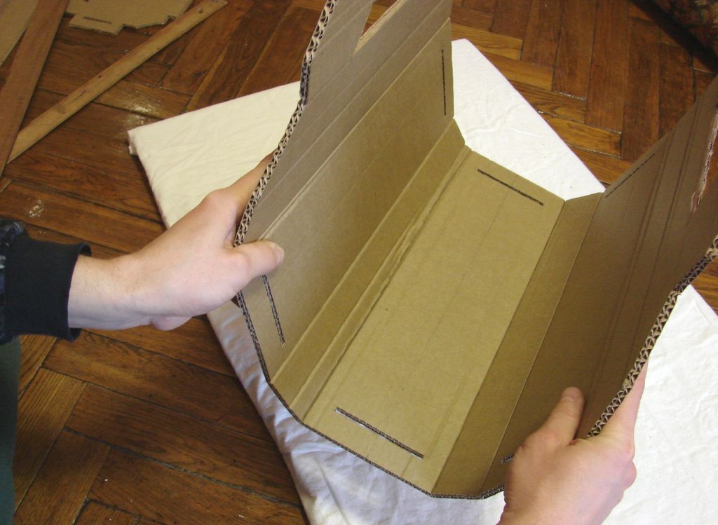 Ящик для инструментов из картона Самоделки,гофрированного,изготовить,инструмента,картона,недорогой,переноски,простой