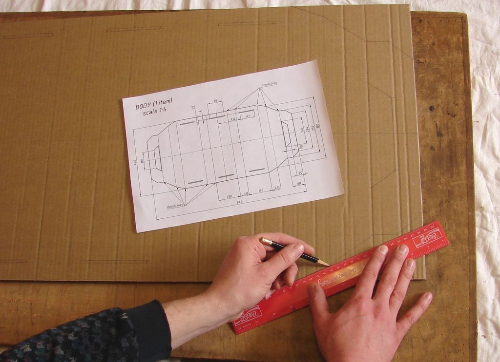 Изготовление ящика для инструмента из картона