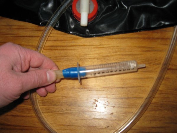 Доработка летнего душа для полива рассады на подоконнике.